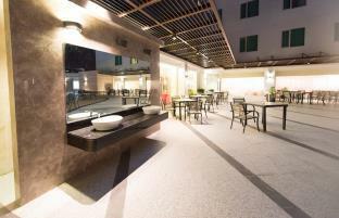 Nu Hotel Bintulu Exterior foto